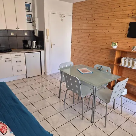 Le F-de Bassan Perros-Guirec